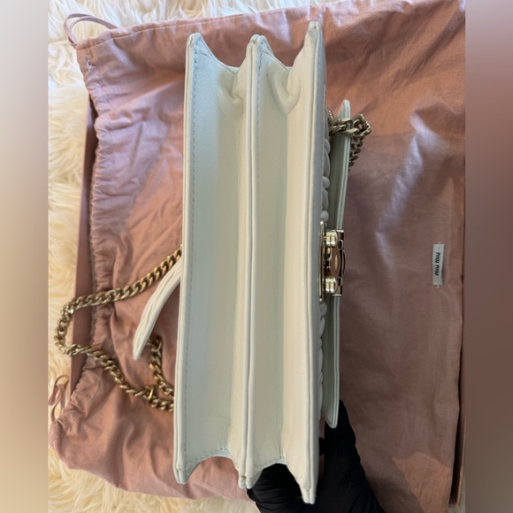 White Authentic Miu Miu Confidential Matelassé Leather Bag - Picture 7 of 11